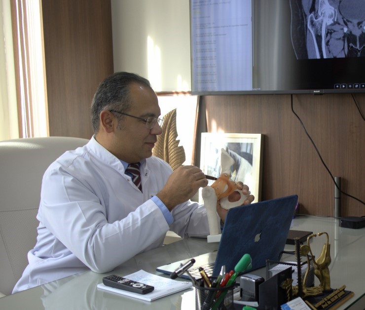 Prof. Dr. Haluk Çabuk Orthopedic Specialist